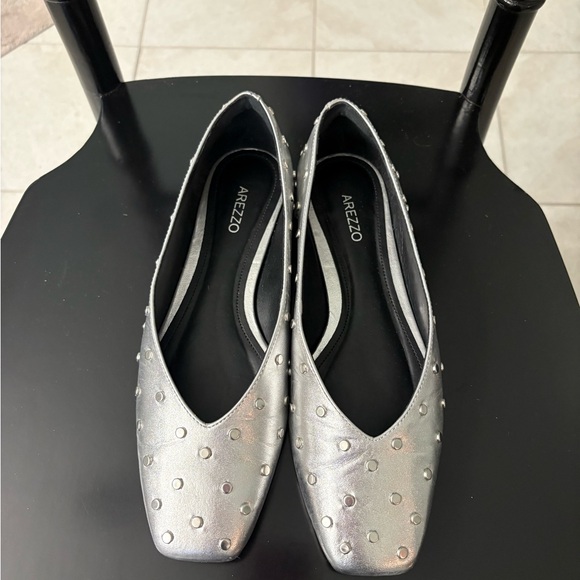 Arezzo Shoes - Arezzo Silver Studded Women's Flats